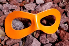 Load image into Gallery viewer, Domino Mask - Round Edged Molded Leather Mask